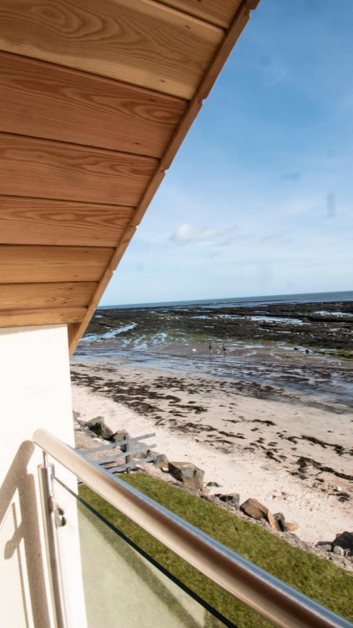 The Fishing Boat Inn Boulmer Exterior photo